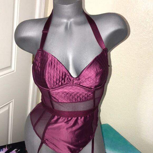 VICTORIA'S SECRET LINGERIE TEDDY BODYSUIT LIGHT PADDED UNDERWIRE. NWT - Picture 6 of 7